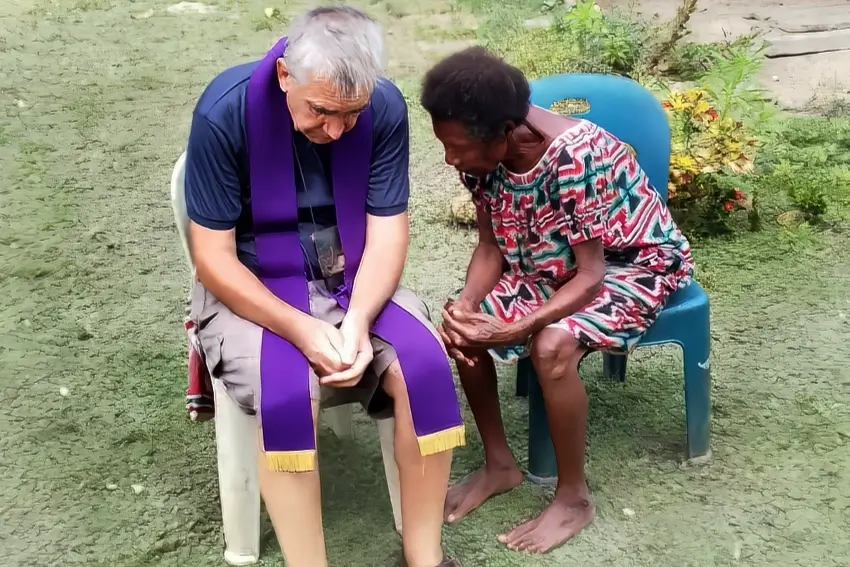 042026-madziar Spowiedź w Papui-Nowej Gwinei